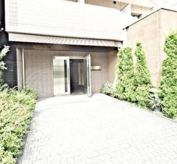 Le-lion西日暮里のエントランス