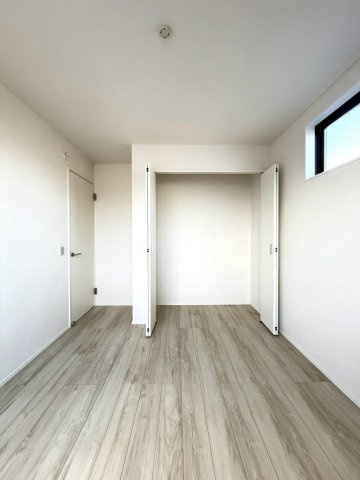 静岡市駿河区寿町3期　全2棟の洋室|家族それぞれの大切なプライベートタイムをゆっくり過ごせそうですね♪