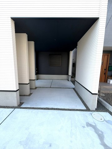静岡市駿河区寿町3期　全2棟の駐車場