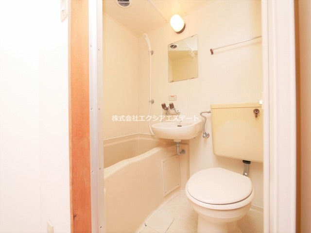 大阪市阿倍野区松虫通１丁目の賃貸マンションのトイレ
