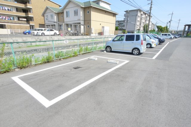 東九条大西モータープールの外観