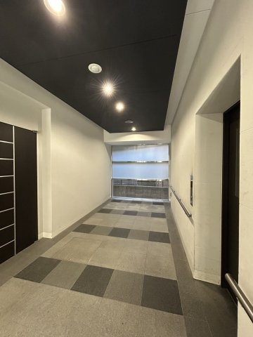 D’クラディアイヴァン御茶ノ水のエントランス|落ち着いたエントランスです