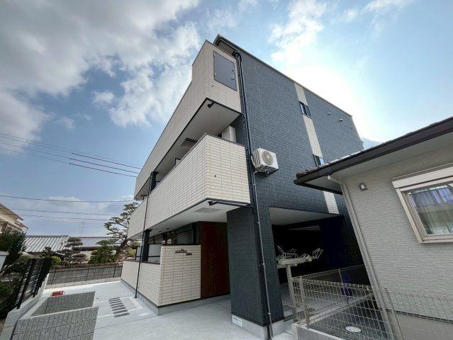宝塚市小林１丁目のアパート
