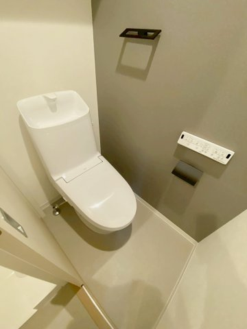 ＡＬＥＧＲＩＡ逆瀬川のトイレ|清潔感のあるトイレです