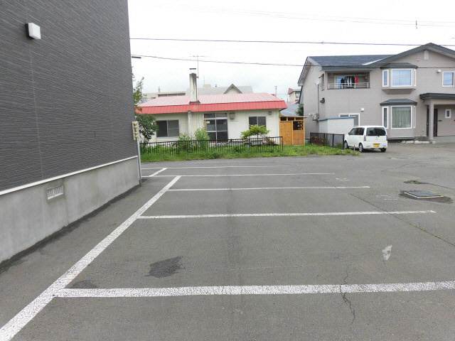 メイプルⅢ　A・B棟の駐車場