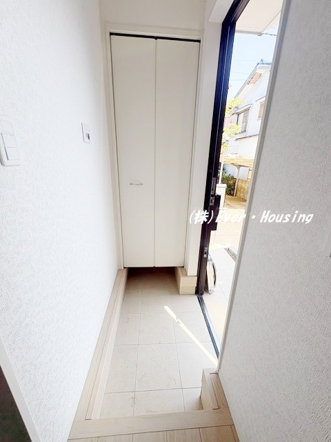 戸建 西東京市住吉町１丁目の玄関