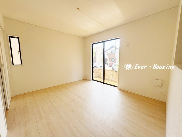 戸建 西東京市住吉町１丁目の居間・リビング