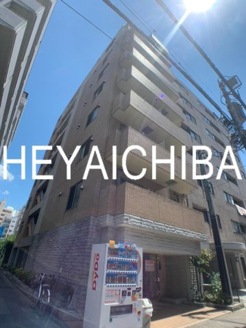 レフィーズ上野の外観