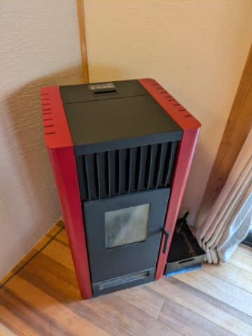 【設備】 | 山武市美杉野1丁目　中古戸建 | ペレットストーブ
