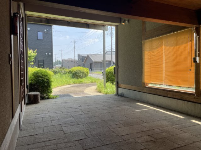 【駐車場】 | 山武市美杉野1丁目　中古戸建 | インナーガレージ