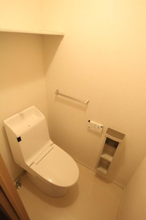 グラン・メゾン大石　A棟のトイレ|清潔感のあるトイレです