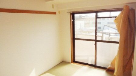 ハイブリッジソシアの居間・リビング|和室６帖