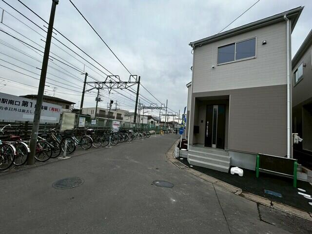 松戸市五香南　第１の前面道路含む現地写真
