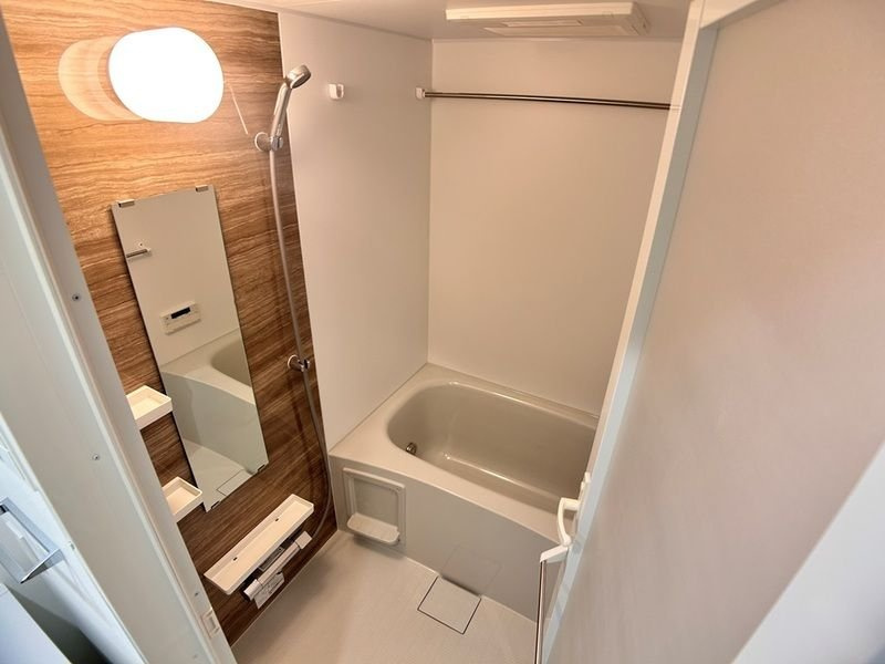 ＬＩＭＥ ＲＥＳＩＤＥＮＣＥ ＫＡＷＡＧＵＣＨＩ ＥＡＳＴの浴室