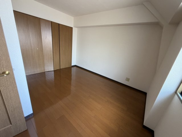 グランドハイリス本山の居間・リビング