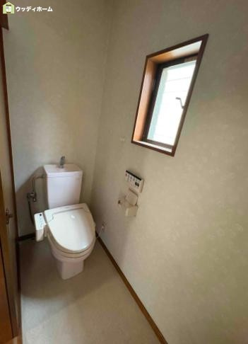 川口市本前川3丁目　中古一戸建てのトイレ