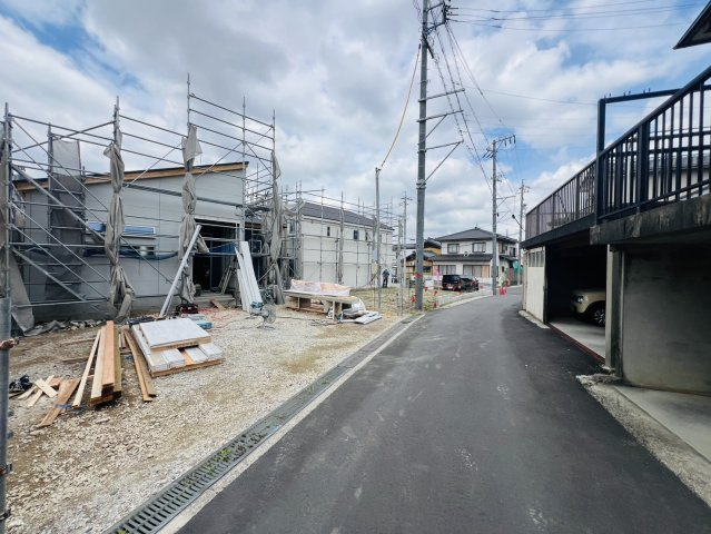 碧南市尾城町三丁目1番『仲介手数料無料』新築一戸建て・建売の前面道路含む現地写真