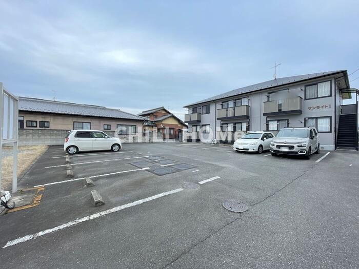 サンライト　Ⅰの駐車場|当社、チルホームのHPもご覧ください(^^)/物件情報多数♪