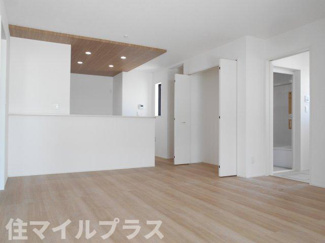 【居間・リビング】 | 郡山市喜久田町双又新築一戸建て5棟 | おしゃれな居間です