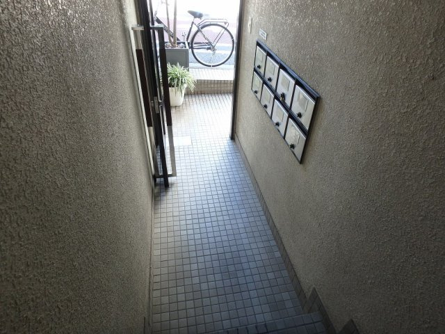 メゾン・タカクラのエントランス