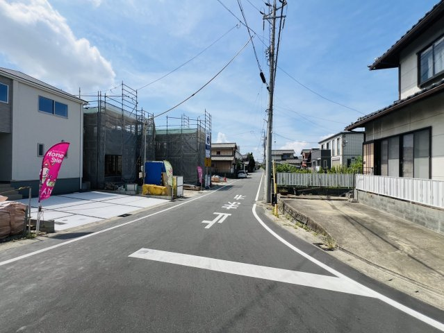 碧南市尾城町三丁目1番『仲介手数料無料』新築一戸建て・建売の前面道路含む現地写真