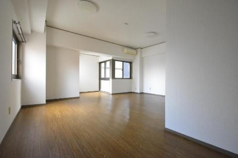 名古屋市千種区内山３丁目の賃貸マンションの内装