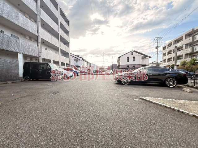 ALLEYⅡの駐車場|駐車場に車を止められます