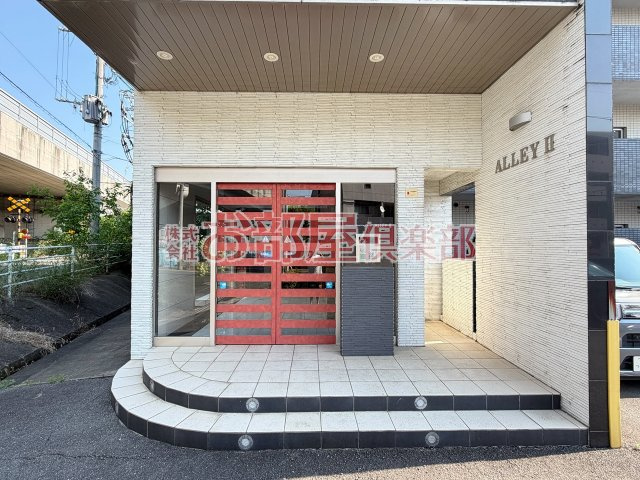 ALLEYⅡのエントランス|落ち着いたエントランスです