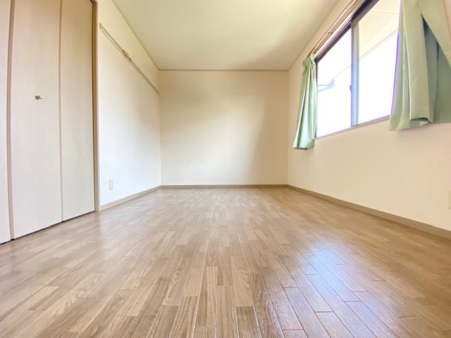 ドミールFの寝室|同物件別部屋イメージ写真