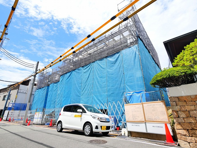 ジェイエイチエスプレミア学園前