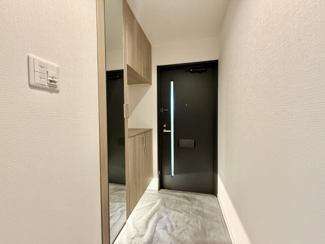 ラビデンス守山町南の玄関
