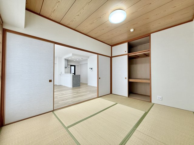 ラビデンス守山町南の和室