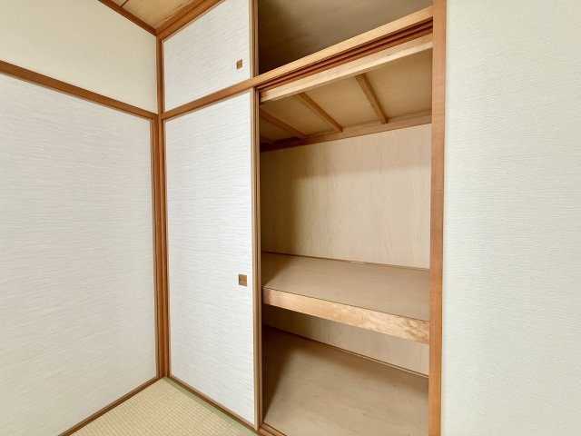 ラビデンス守山町南の収納