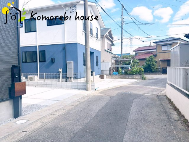 桶川市下日出谷16期　新築一戸建て　グラファーレ　01の前面道路含む現地写真|前面道路含む現地写真です