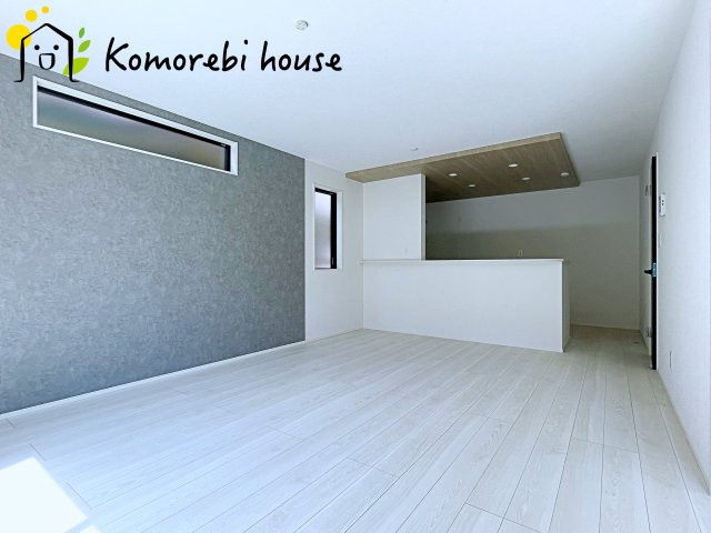 桶川市下日出谷　13期　新築一戸建て　グラファーレ　01の居間・リビング|26.4.11　撮影済み