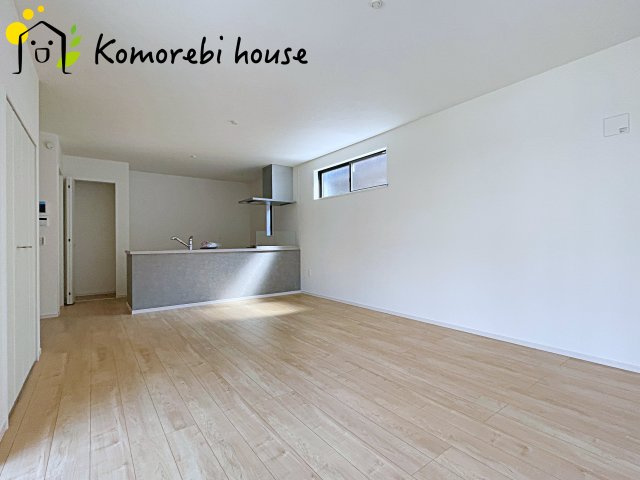 桶川市朝日　3期　新築一戸建て　KEIAI GRACE　01の居間・リビング|26.3.14撮影済み