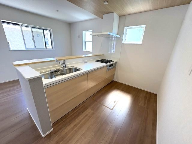 【キッチン】 | 大野城市第6南ヶ丘1丁目　1号棟（全2棟）【仲介手数料無料・0円】 | 現地写真。