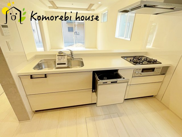 桶川市北1丁目　8期　新築一戸建て　ブルーミングガーデン　02のキッチン|26.5.14　撮影済み