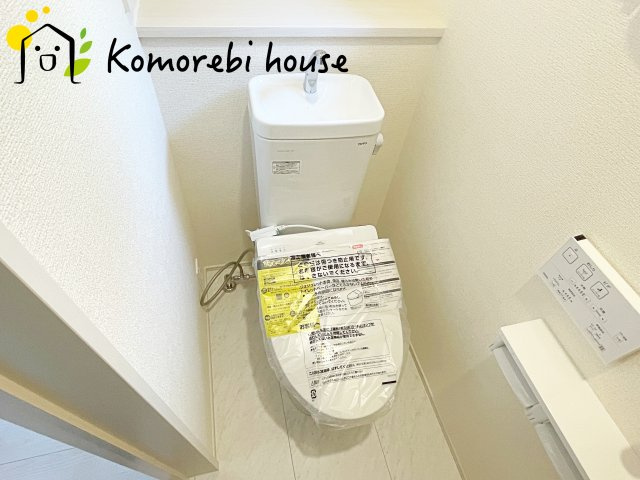 桶川市北1丁目　8期　新築一戸建て　ブルーミングガーデン　02のトイレ|26.5.14　撮影済み