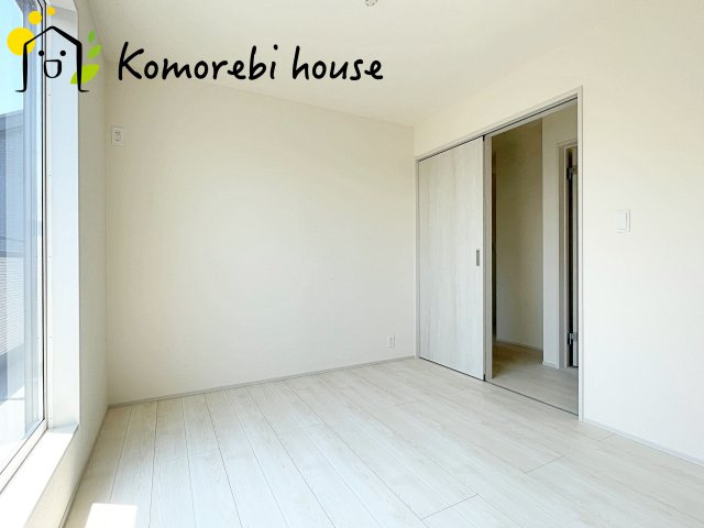 桶川市北1丁目　8期　新築一戸建て　ブルーミングガーデン　02の洋室|26.5.14　撮影済み
