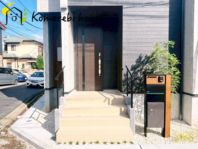 桶川市北1丁目　8期　新築一戸建て　ブルーミングガーデン　02の玄関|毎日通る玄関はこちらです