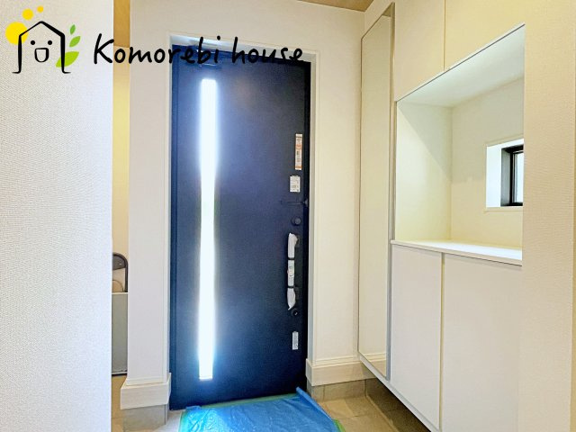 桶川市坂田　10期　　新築一戸建て　グラファーレ　01の玄関|玄関です
