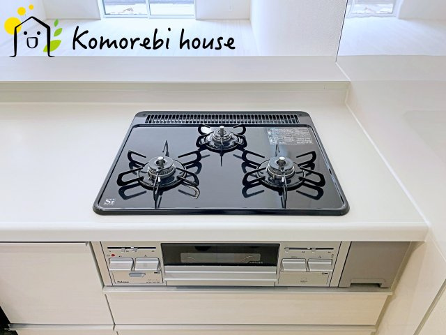桶川市北1丁目　7期　新築一戸建て　ブルーミングガーデン　01のキッチン|26.4.20　撮影済み