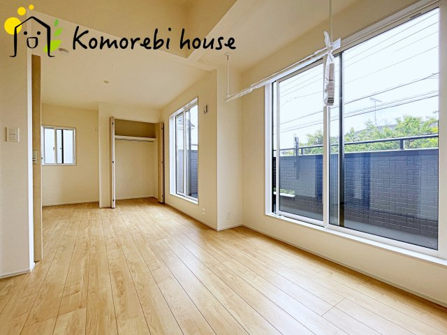 桶川市坂田　新築一戸建て　02の寝室|落ち着いた色調の寝室です