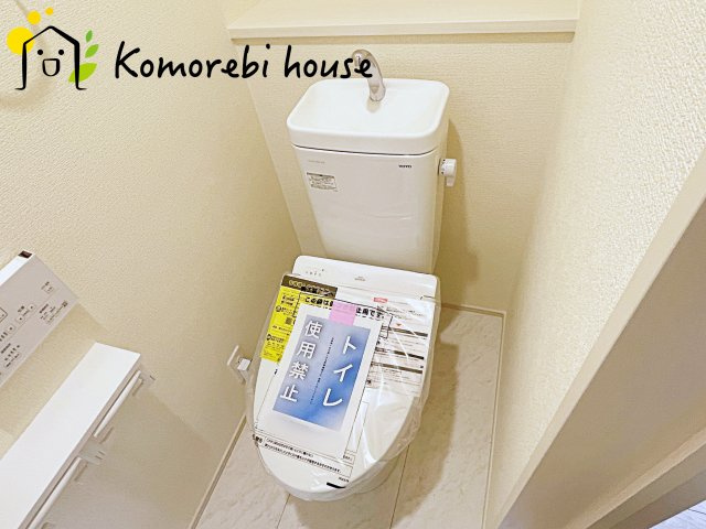 桶川市坂田　新築一戸建て　02のトイレ|落ち着いたトイレです