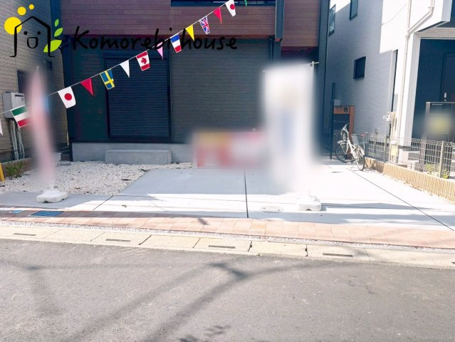 桶川市坂田　新築一戸建て　02の前面道路含む現地写真|前面道路含む現地写真です