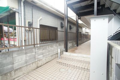 リブリ・戸田公園 のエントランス