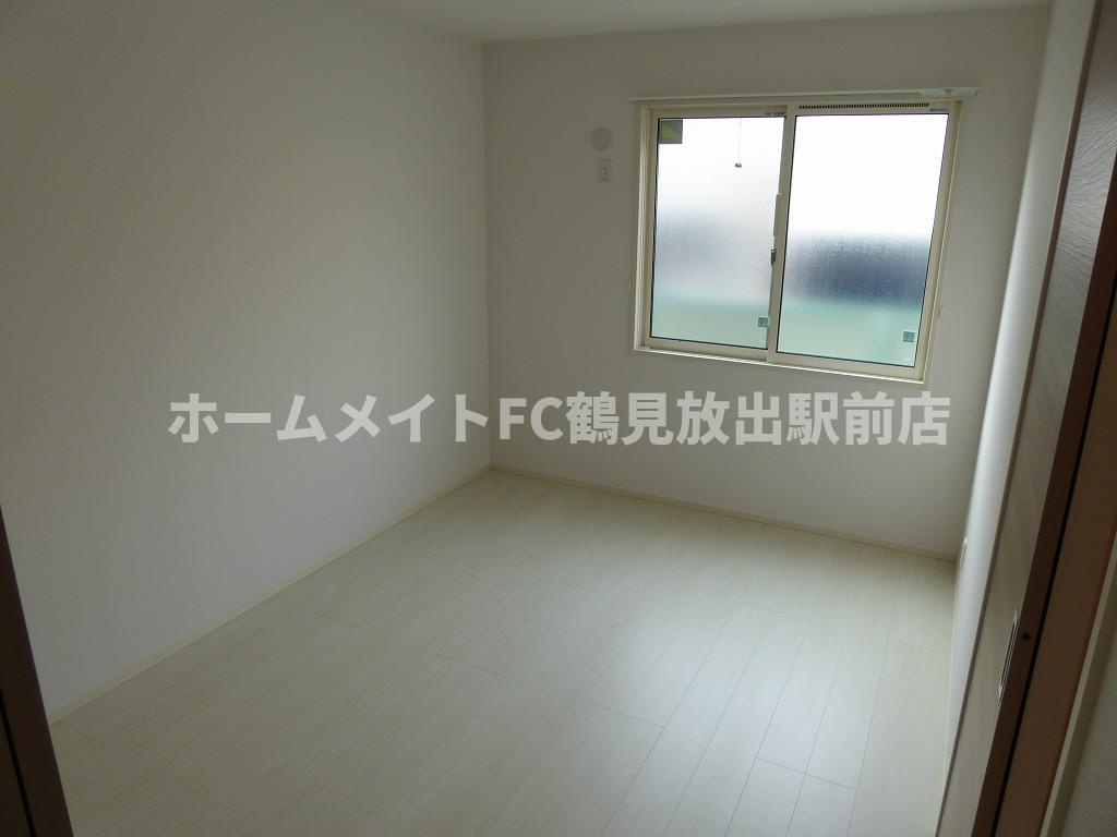 東大阪市稲田上町１丁目のアパートの洋室
