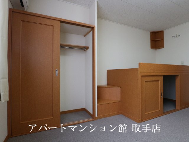レオパレスカーサTの収納