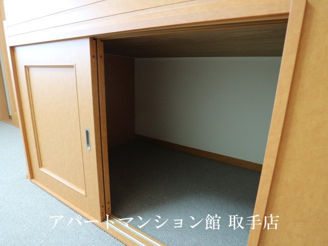 レオパレスカーサTの収納